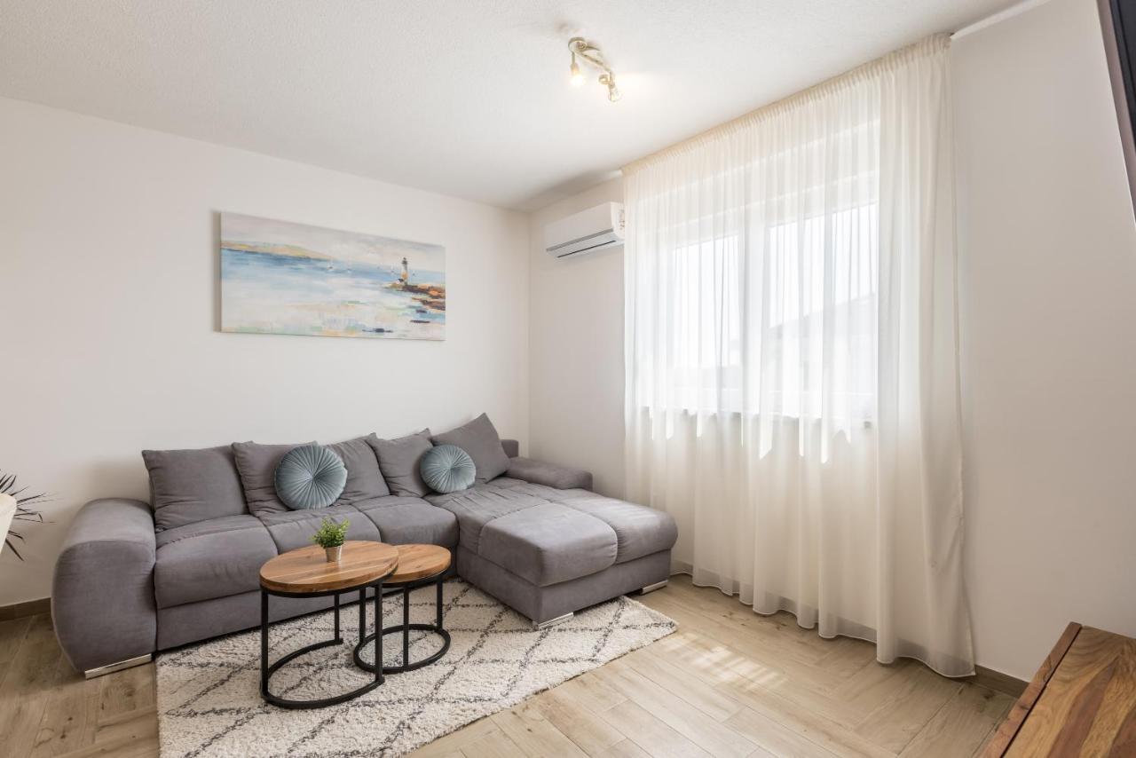 Apartment Vigo Kaštela 外观 照片